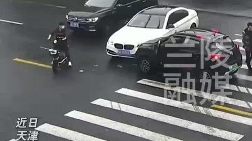 天津吃瓜路口,街头小吃汇聚,品味津门风味一网打尽