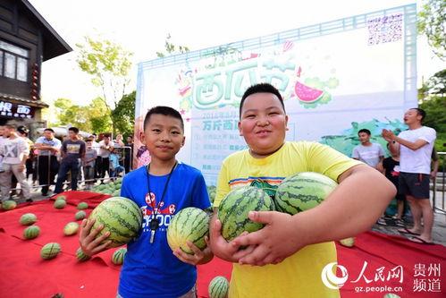 吃瓜趣味比赛图片,趣味比赛图片带你领略吃瓜乐趣